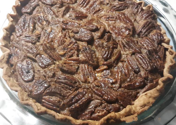 Easiest Way to Prepare Award-winning Kentucky bourbon pecan pie