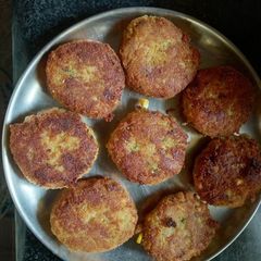 A picture of Corn cutlet.