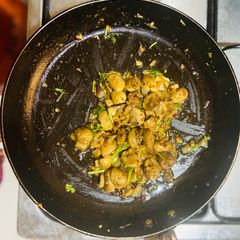 A picture of Butter garlic mushroom.