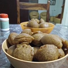 A picture of Uniyappam.