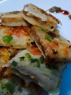 सूजी ब्रेड टोस्ट (Suji bread Toast Recipe in Hindi) रेसिपी मुख्य फोटो