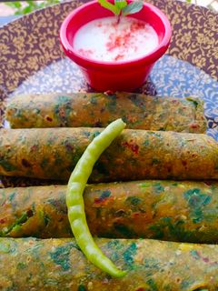 मेथी पराठा (methi paratha recipe in marathi) रेसिपी चे मुख्य फोटो