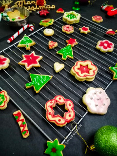 A picture of Christmas Sugar Cookies.