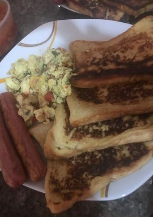 A picture of French Toast Bread.