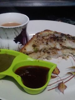 सूजी टोस्ट (Suji Toast recipe in hindi) रेसिपी मुख्य फोटो