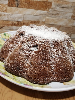Una foto de Torta integral con manzanas y pasas🤤