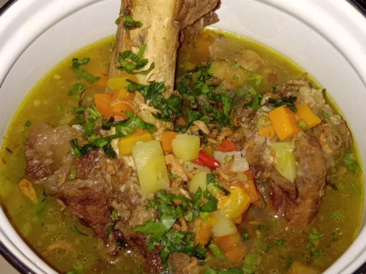 Cara Mudah Membikin Resep Sup sumsum Tulang Sapi kuah segeerrrrr 😍 yang  Bikin Ketagihan Anti Ribet, Mantap