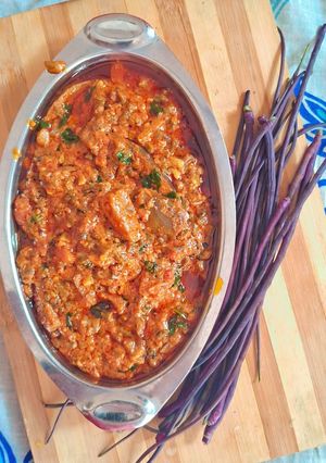 A picture of Mogri and Eggplant Curry.