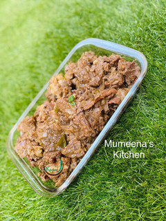 Sautéed beef with caramilized onion ainihin hoton girkin