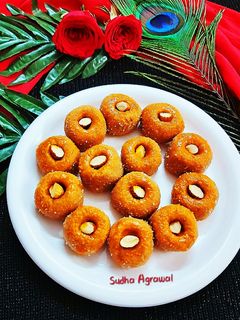 मथुरा का केसर पेड़ा (Mathura ka Kesar Peda recipe in Hindi) रेसिपी मुख्य फोटो