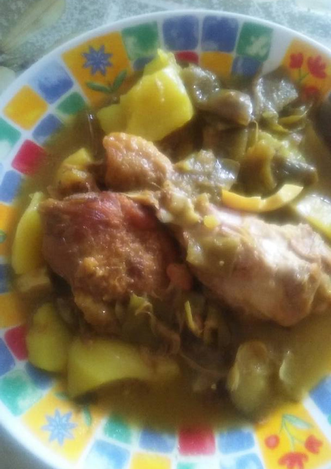 Una foto de Giso de carne con patatas y judías verdes