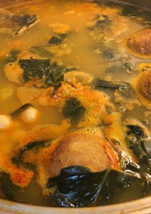 Una foto de Garbanzada con bacalao y espinacas 🐟🌱