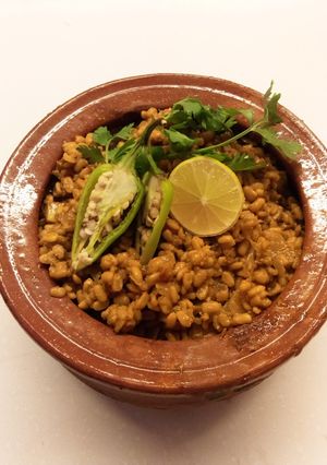 A picture of Maash ki daal.