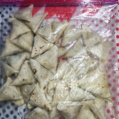 A picture of One Bite Chicken Samosa.