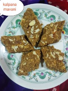 ગુંદર પાક (Gundar Paak Recipe In Gujarati) રેસીપી મુખ્ય ફોટો
