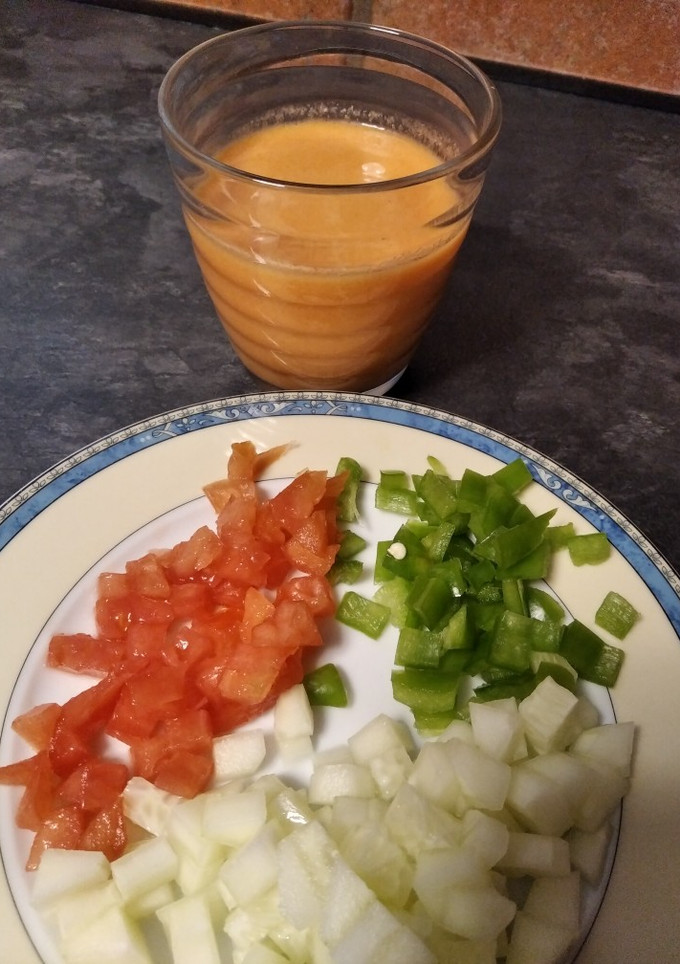Una foto de Gazpacho con calabacín, sin pepino