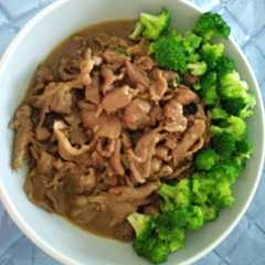 รูปของ Stir Fry Pork With Brokoli