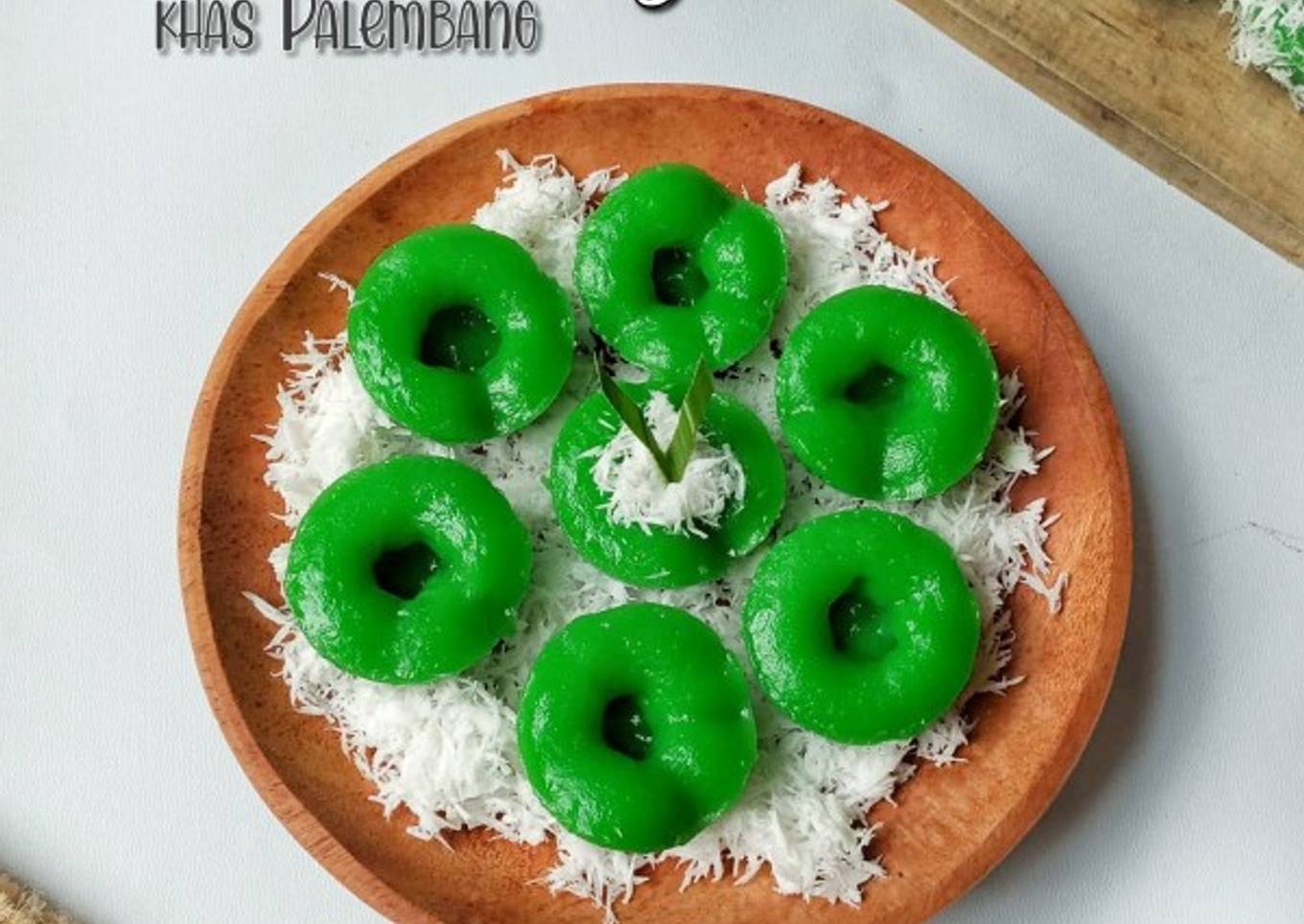 Kue Lumpang Pandan Khas Palembang