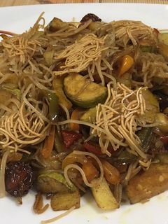 عکسی از دستور خوراک رشته پلویی و سبزيجات