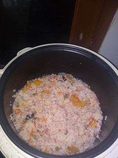 Foto resep 75 • Nasi Tomat rice cooker