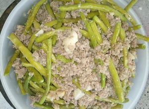 Hình của món Đậu que xào thịt băm.