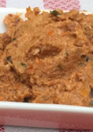Foto principal de Paté de tomate y albahaca