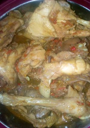 A picture of Chicken pepper soup.