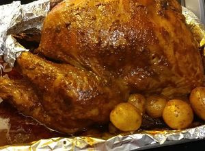 Una foto de Pavo en adobo sin relleno🌺
