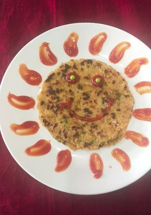बचे हुए चावल की रोटी (bche hue chawal ki roti recipe in Hindi) रेसिपी मुख्य फोटो