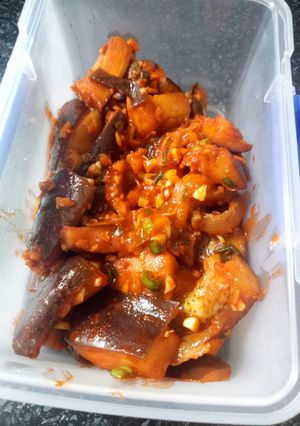 Foto resep Eggplant and soy sauce korean side dish 가지 나물