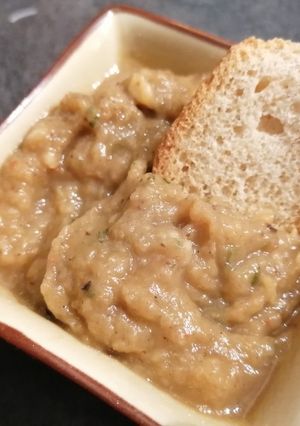 Une photo de Caviar d'aubergine facile