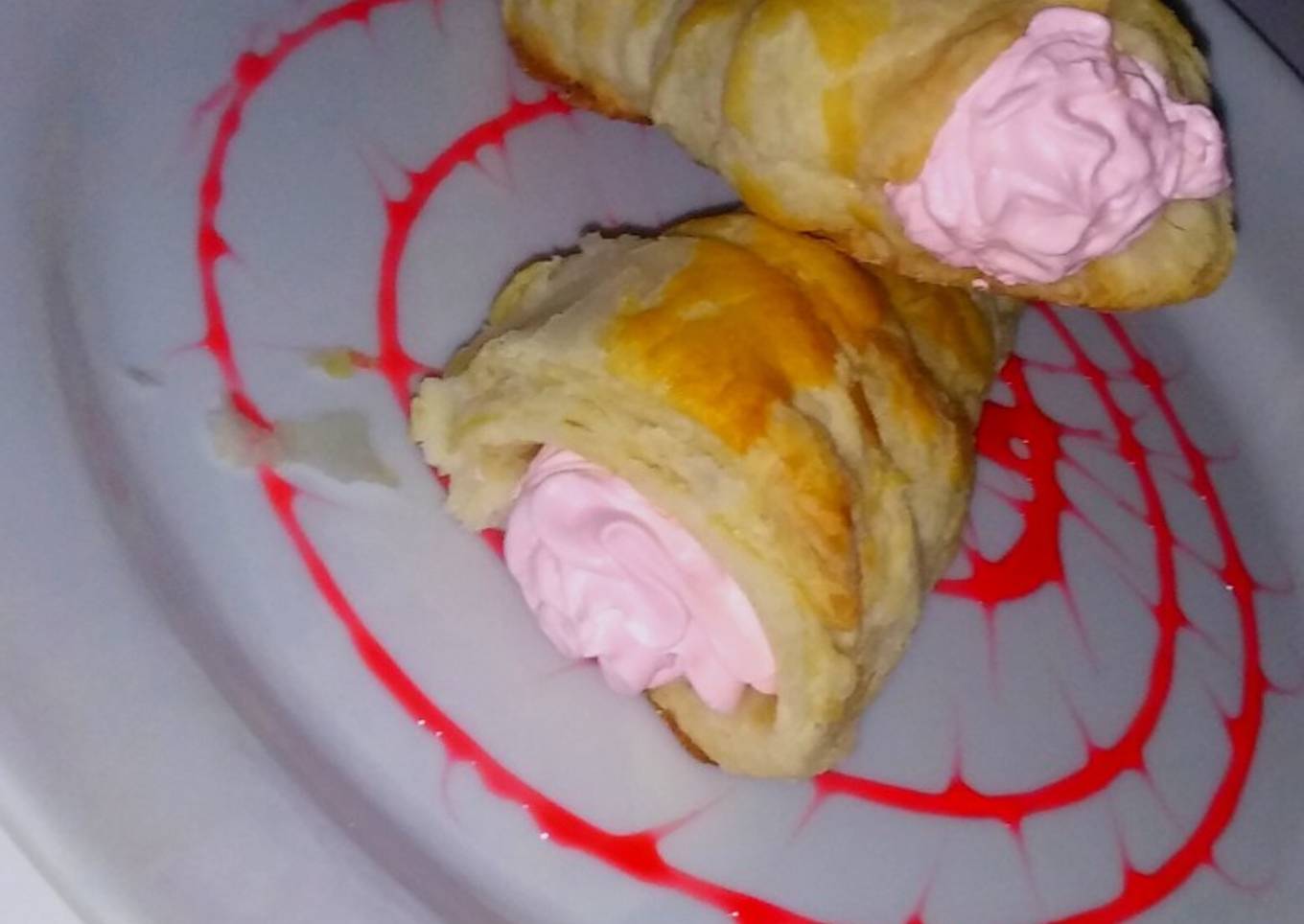 Strawberry cream roll (Ramadan iftar tea)