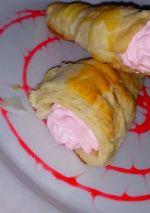 A picture of Strawberry cream roll (Ramadan iftar tea).