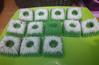 Cara Membuat Kue putri ayu kukus Murah
