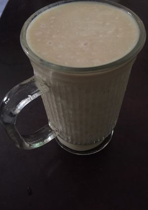 A picture of Sapota milk shake.