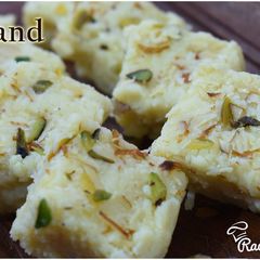 A picture of Kalakand Barfi.