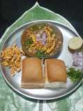Moth Beans (Mataki) Misal Pav