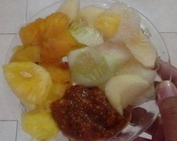 The New Way Make Recipe Rujak Indonesian Fruit Salad with peanut sauce Home Style