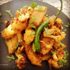 A picture of Crispy Fried Masala Gobhi.