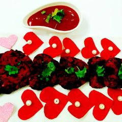 A picture of Baked Beetroot & Carrot tikki.