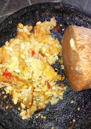 Foto resep Tempe penyet sambel geprek simple