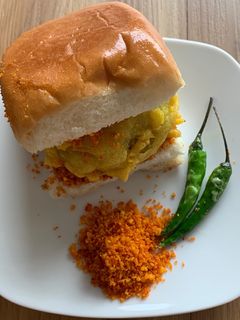 A picture of Vada pav.