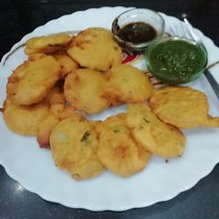 A picture of Potato Fritters.