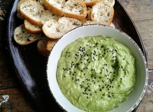 Una foto de Crema de PALTA con CILANTRO