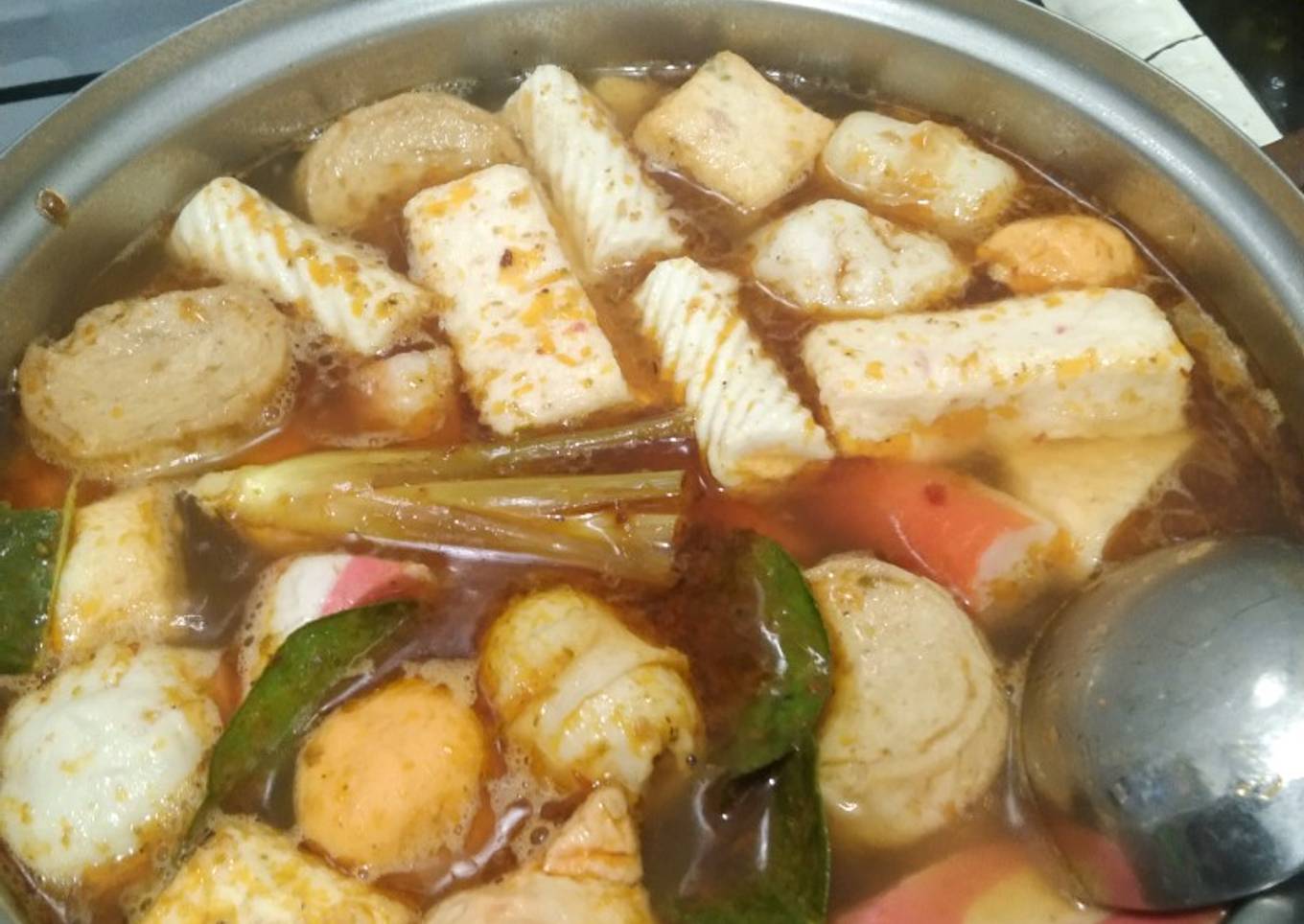 TomYum Aneka Bakso Seafood