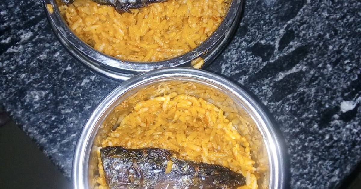 Jollof rice with fish Recipe by Esther's Menu ABM79 Cookpad