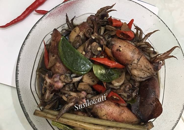 Resep Cumi Daun Jeruk yang Enak Banget