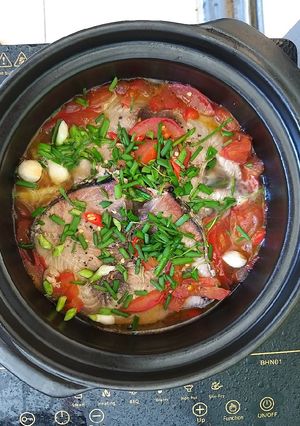 Hình của món Cá ngừ kho thơm cà.