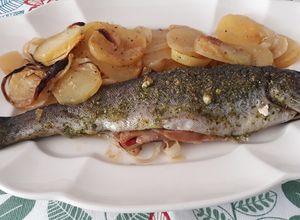 Foto principal de Trucha a la navarra -al horno-