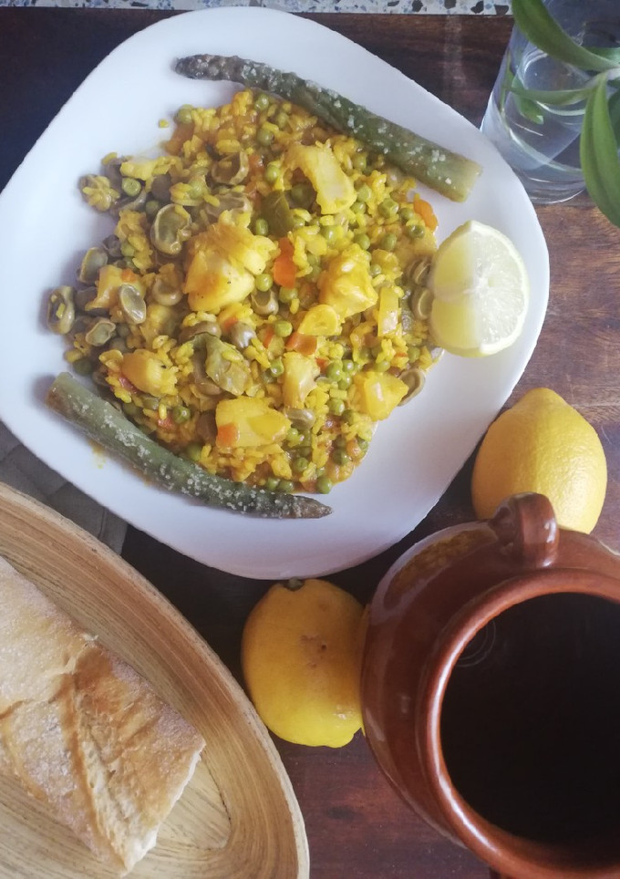 Una foto de Arroz con Bacalao y Habas